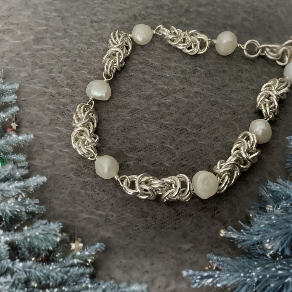 Freshwater pearl hot sale bracelet uk