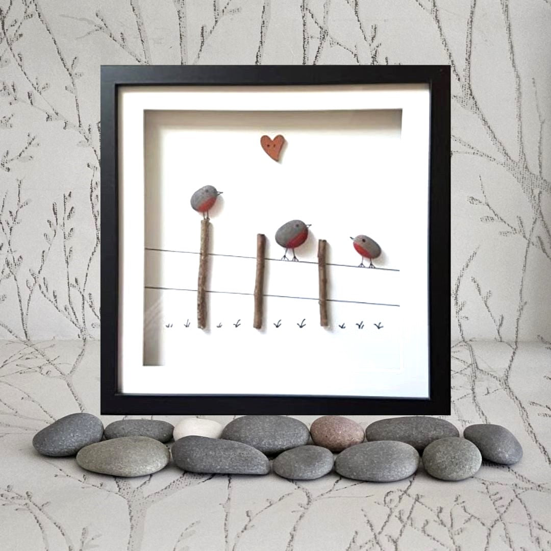 robin-pebble-art