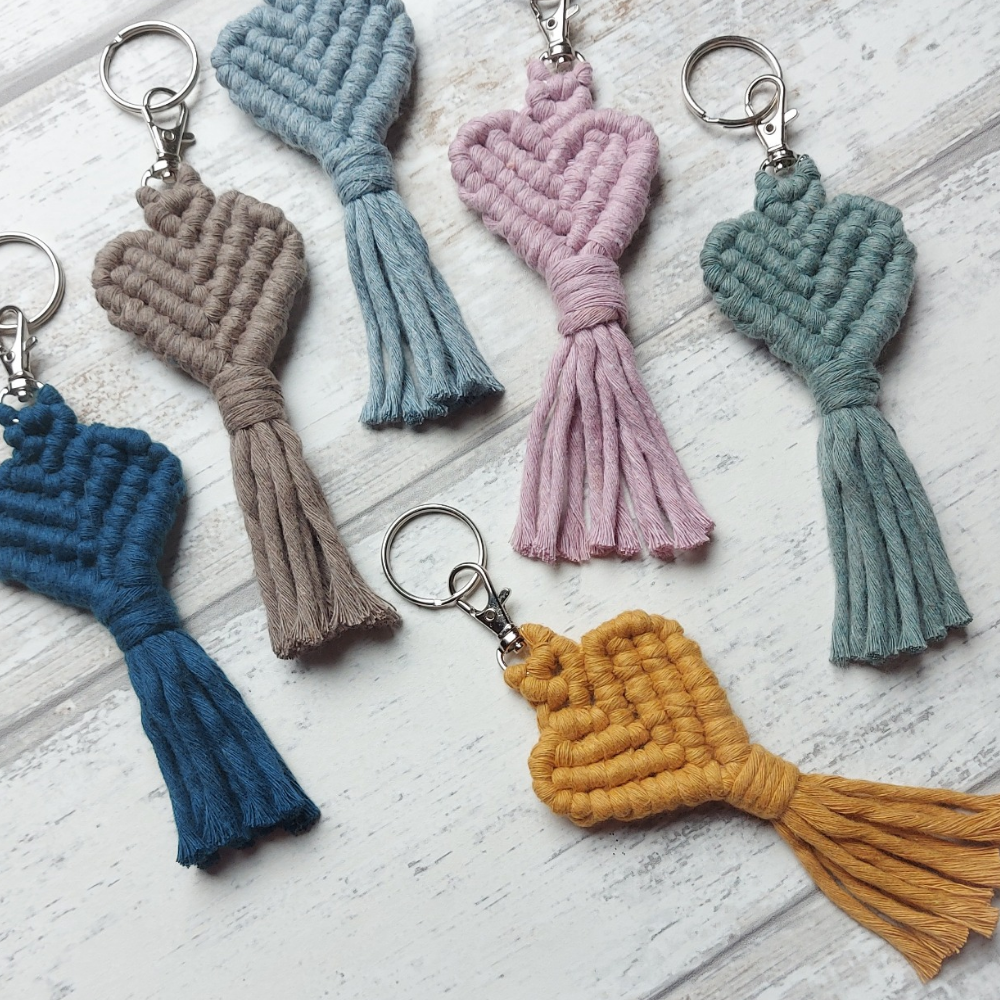 macrame-keyring