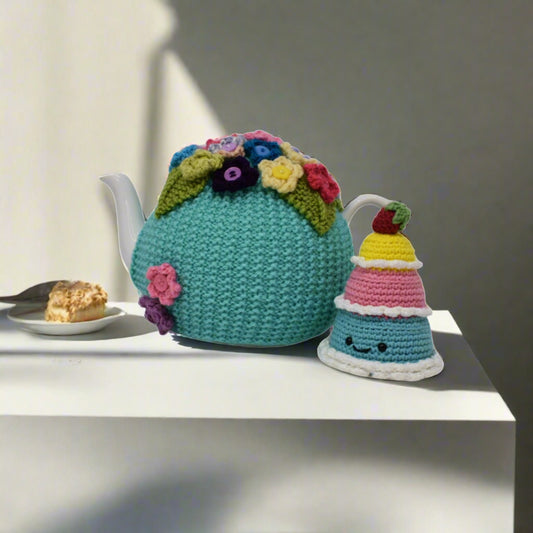 large knitted tea cosy
