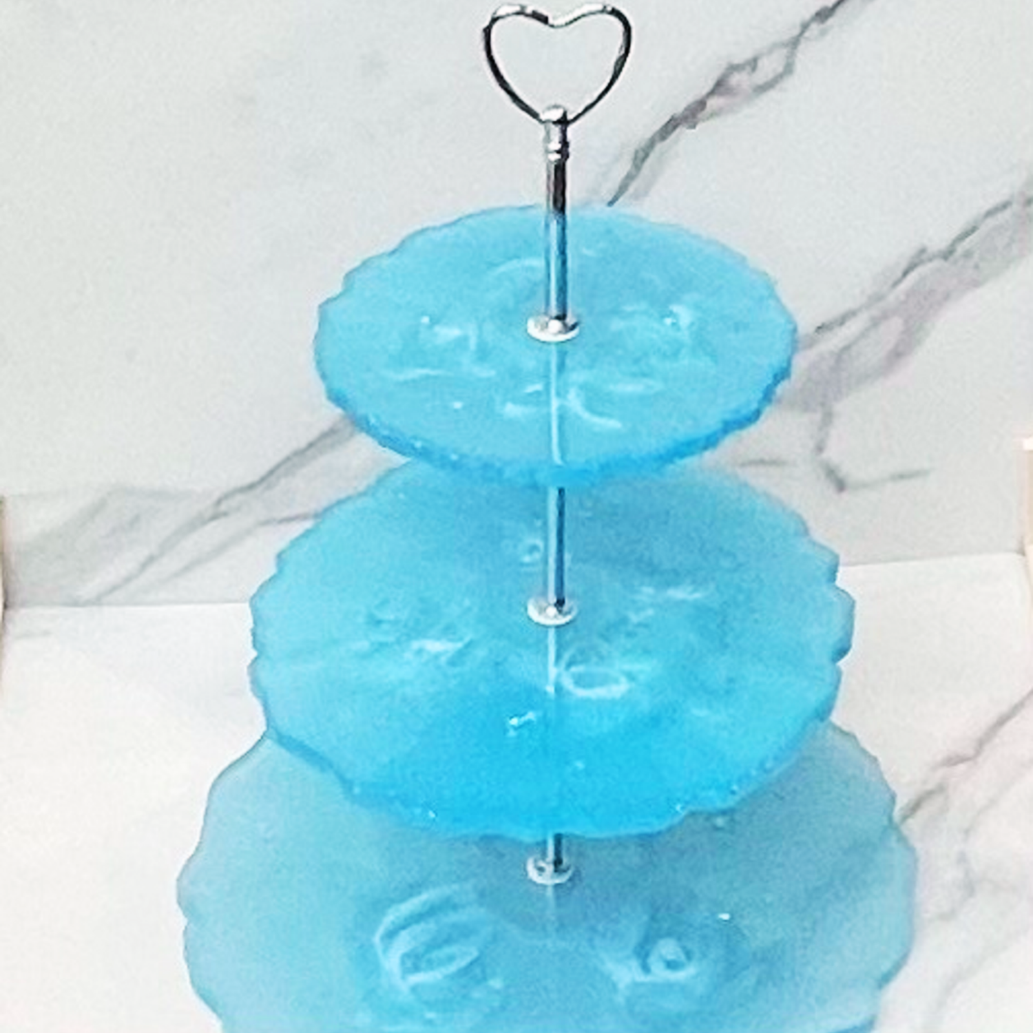 unique resin cake stands