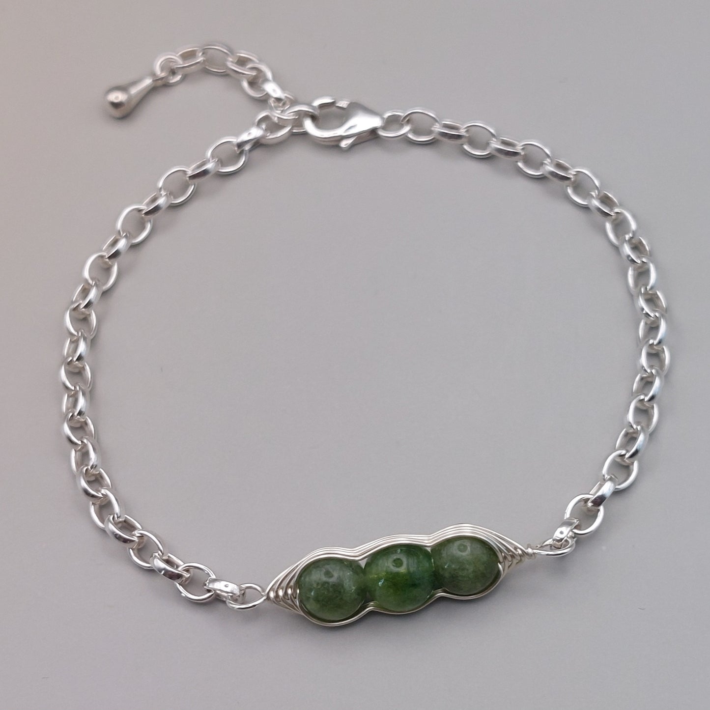 green jade pea pod bracelet