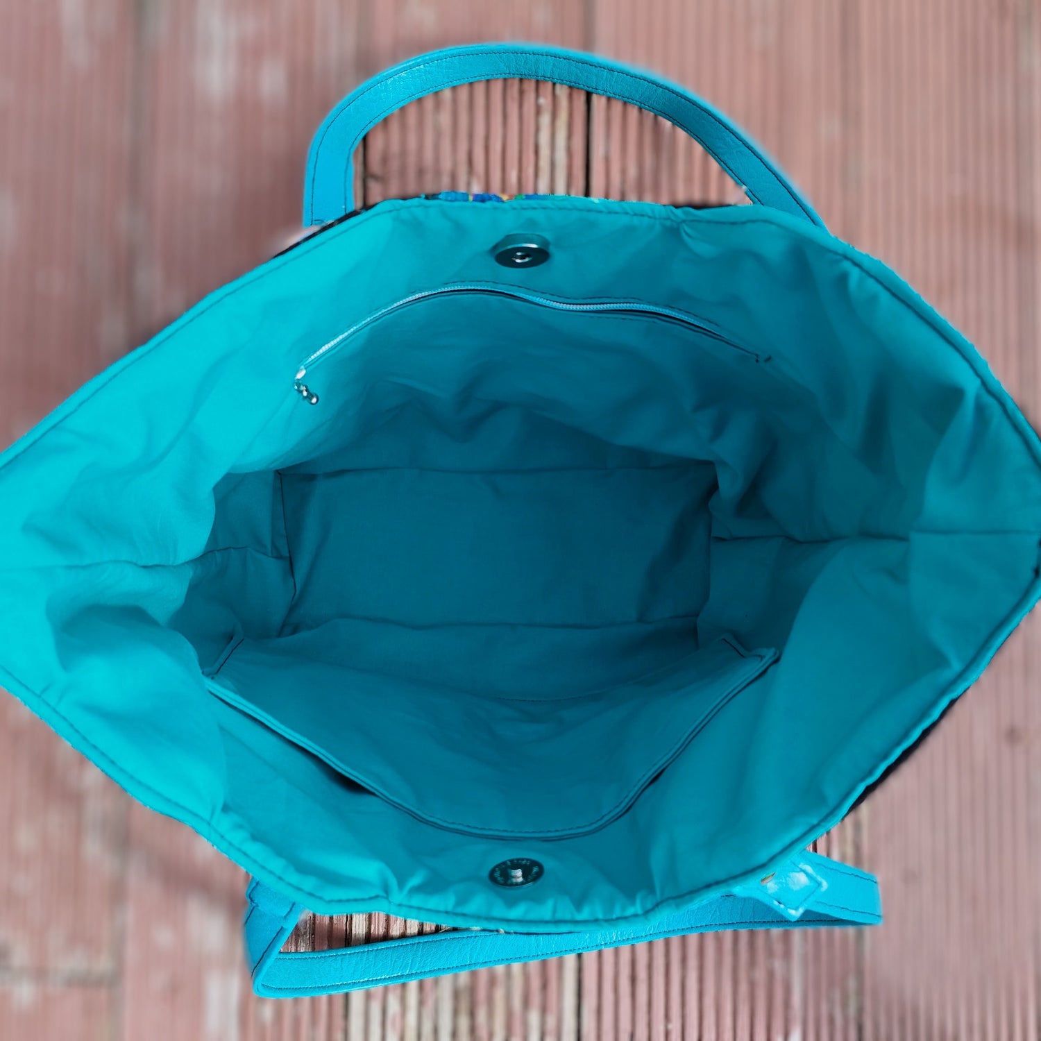 tote-bag-with-pockets