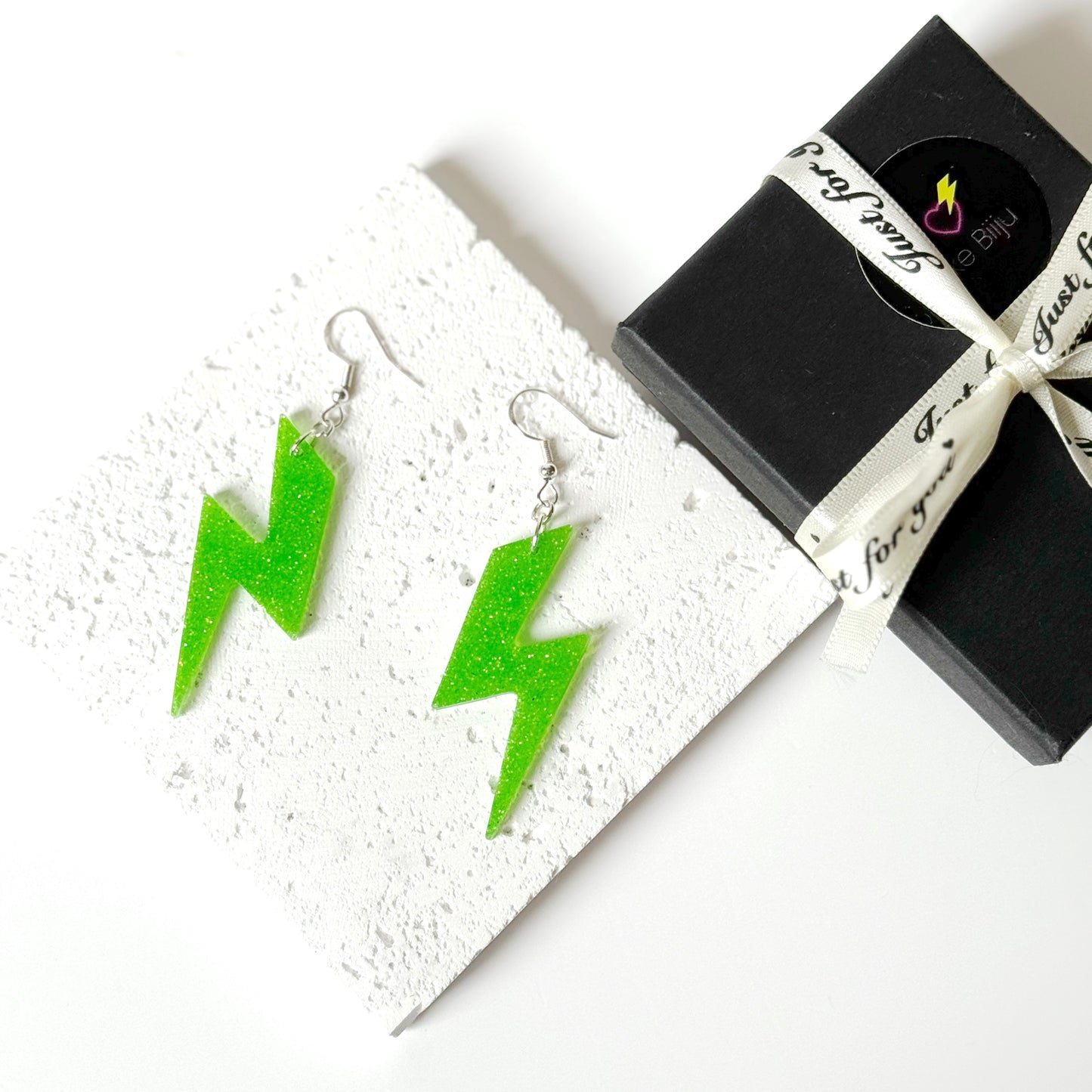 lightening bolt resin earrings 