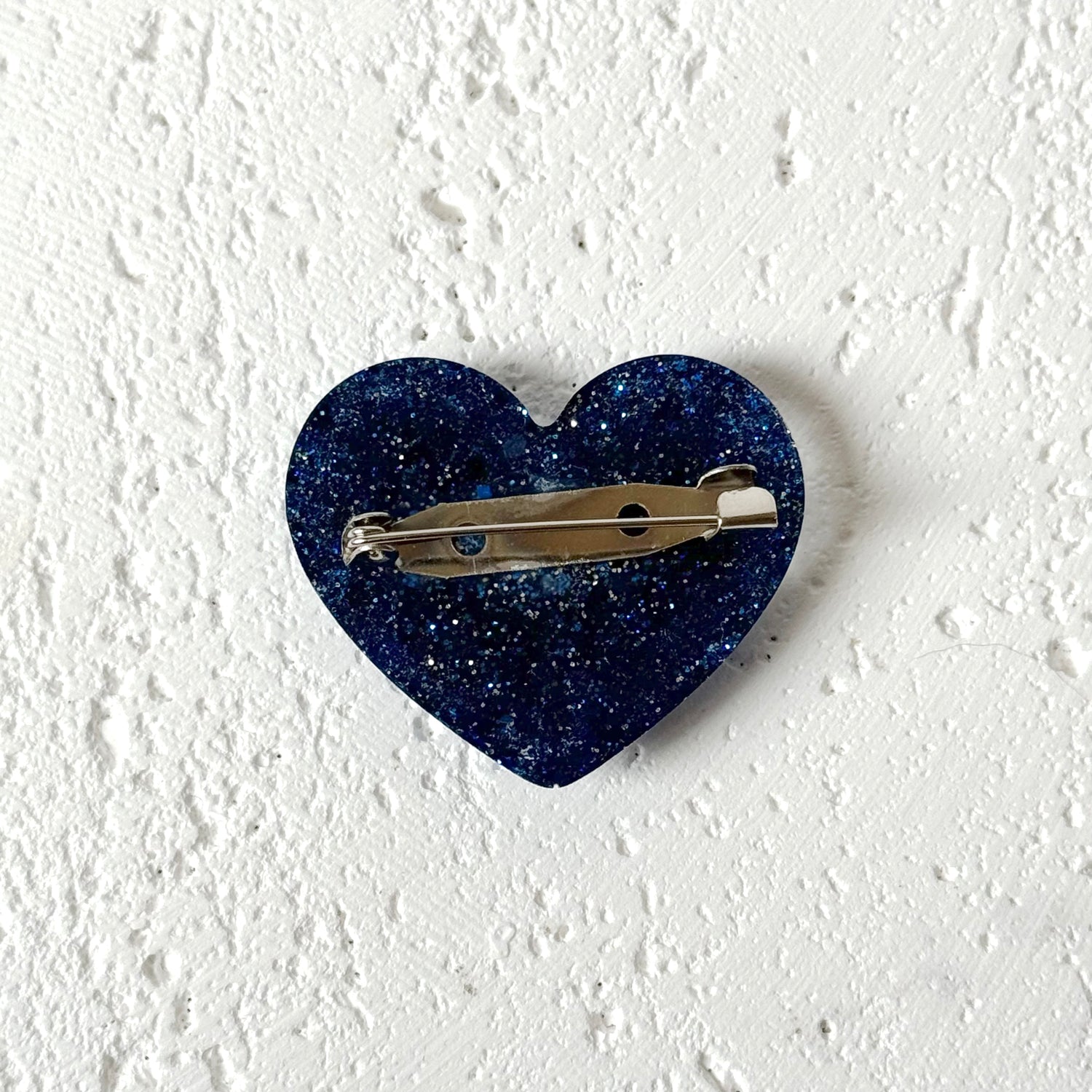 heart resin brooch