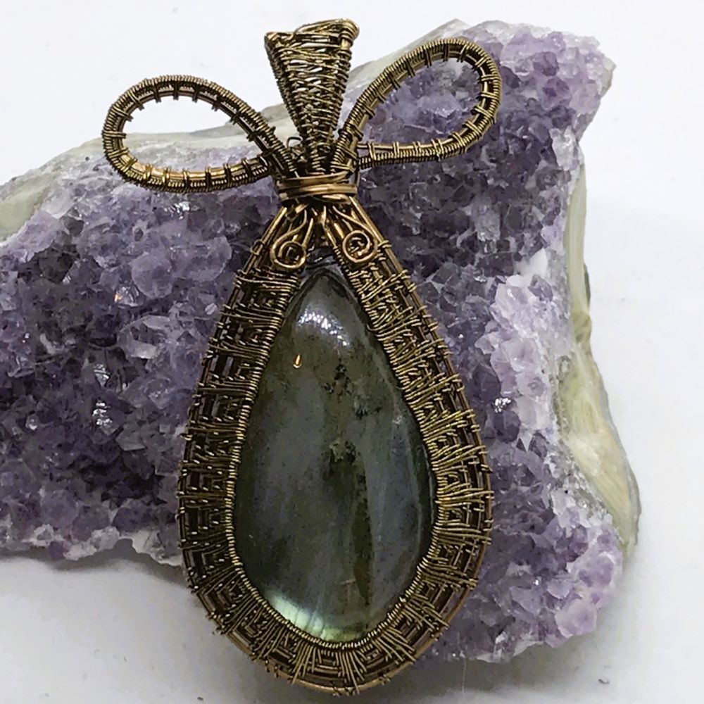 labradorite-pendant