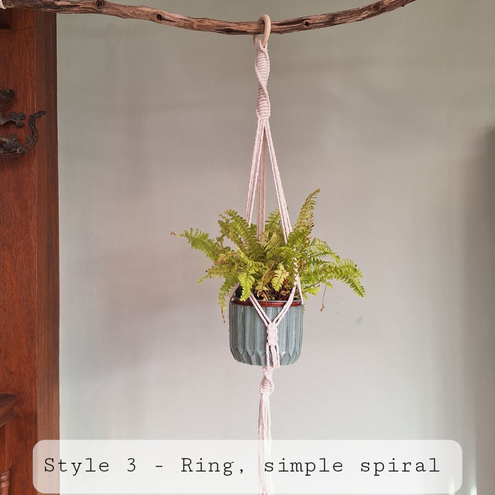 macrame-wall-plant-hanger