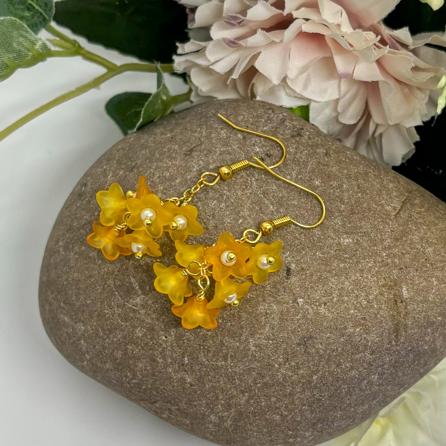 dangle-flower-earrings