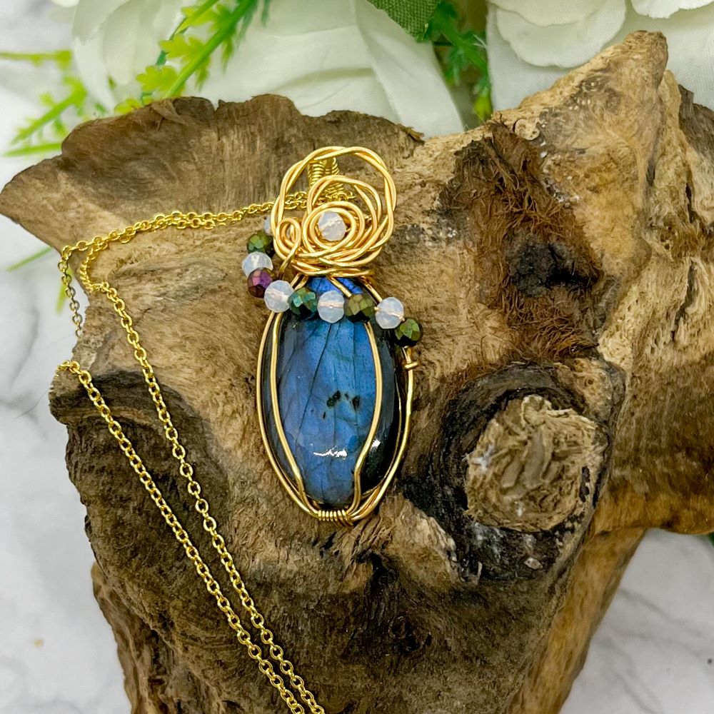 labradorite-pendant