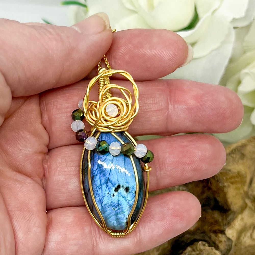 labradorite-pendant