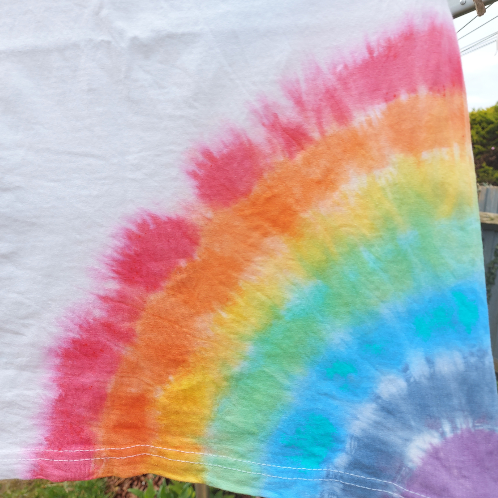 tie-dye-t-shirt-for-women