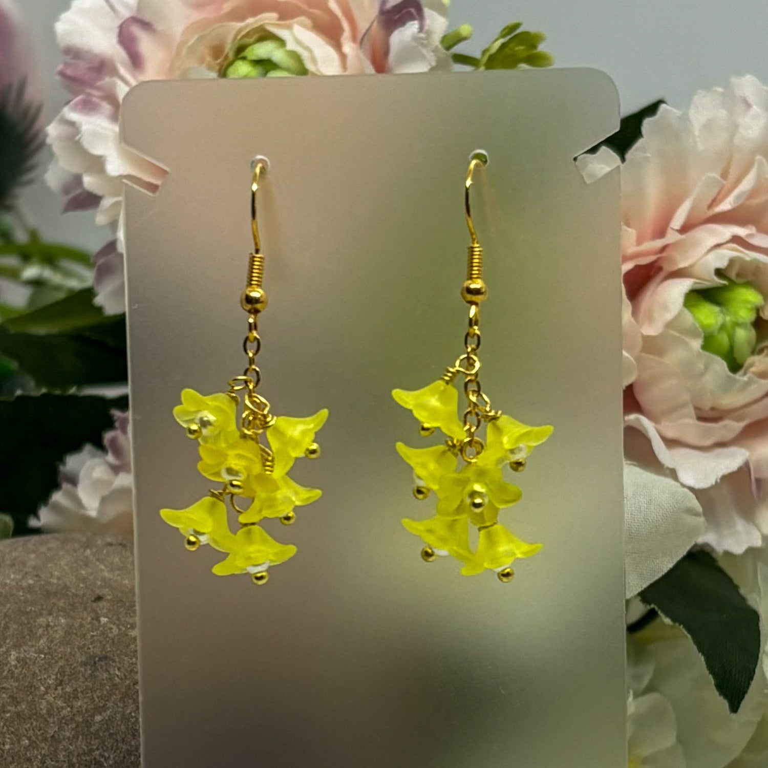 dangle-flower-earrings