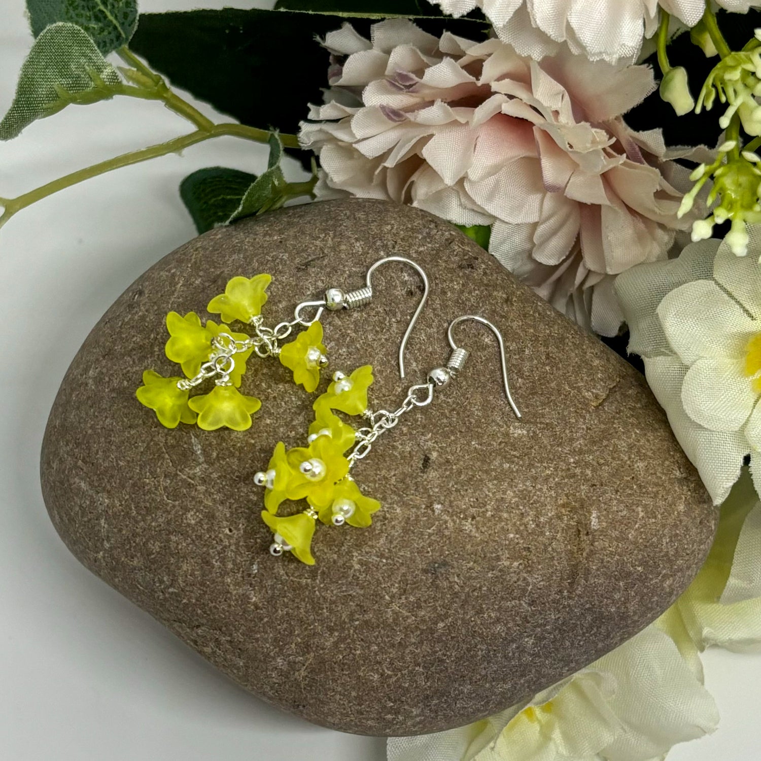 dangle-flower-earrings