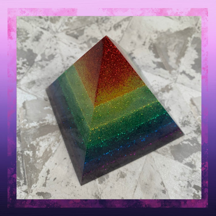 resin-pyramid