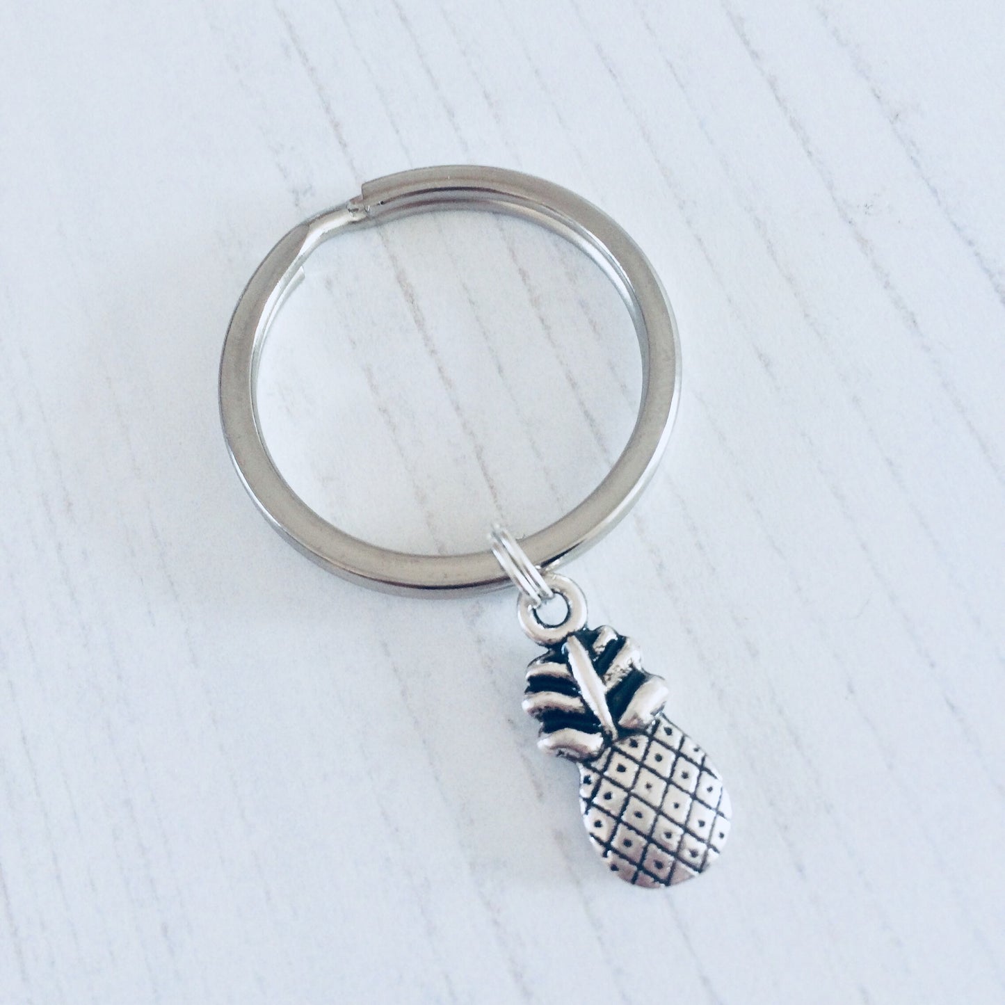 Pineapple Keychain, Exotic Fruit Gifts, Fruit Keyring, Tropical Bag Charm, Vacation Keychain, Cute Keyring Gift, Pineapple Lover Gifts.